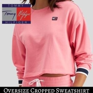 TOMMY JEANS Lightweight Oversize Raw Hem Striped Cuff Cropped Logo Sweatshirt-Lg